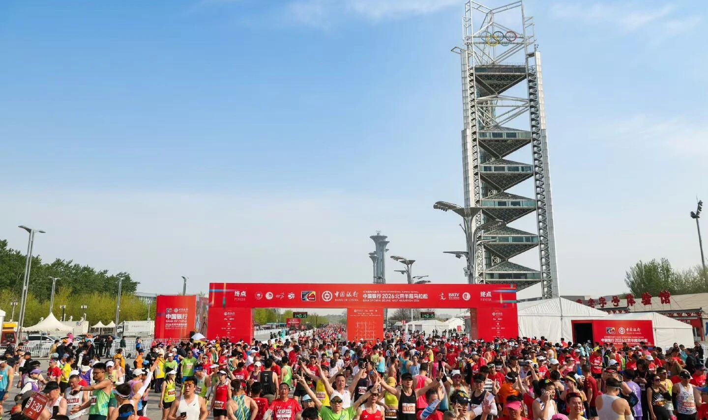 半马跑进亚奥商圈，奔跑点燃“赛事经济”！